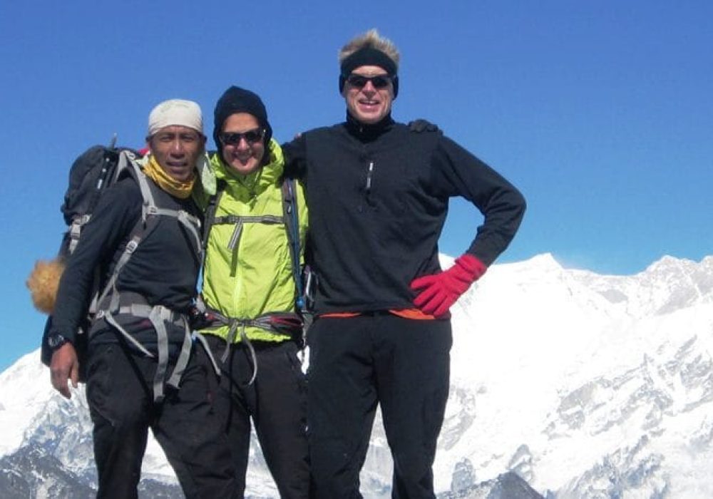 Singalila Dzongri Goechala Trek